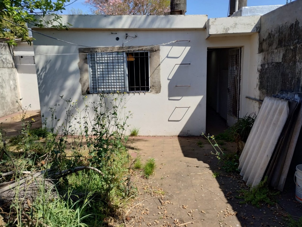 OPORTUNIDAD DE COMPRA , ESTA CASA DE DOS DORMITORIOS  ES PARA VOS !!!!!!