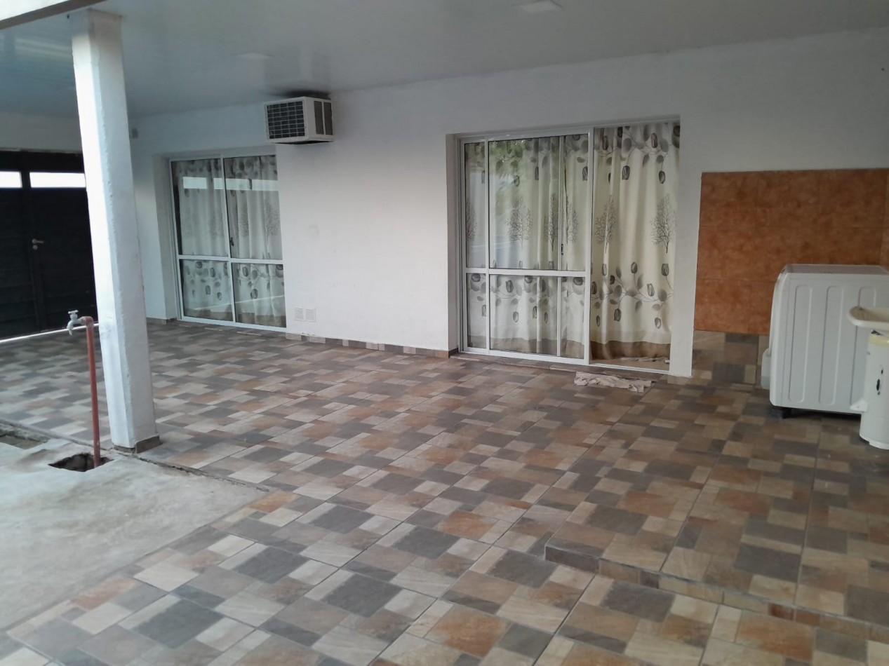 En venta gran propiedad de 3 dormitorios zona Garrigo y Provincias Unidas 