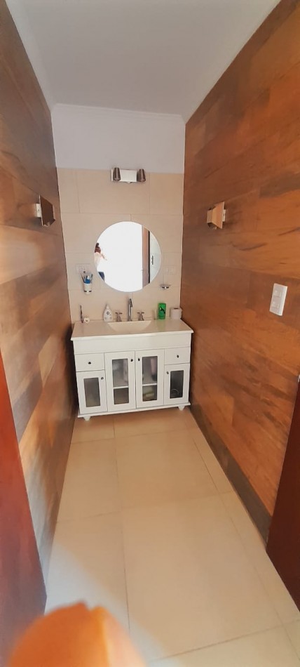 En venta gran propiedad de 3 dormitorios zona Garrigo y Provincias Unidas 