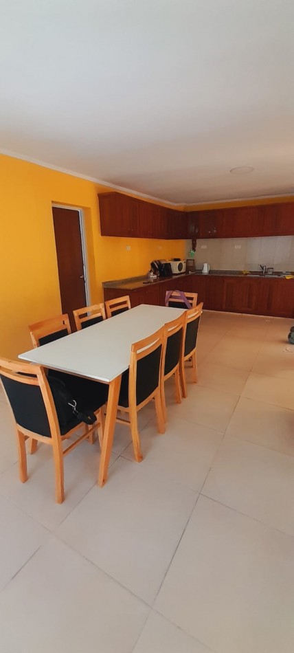 En venta gran propiedad de 3 dormitorios zona Garrigo y Provincias Unidas 