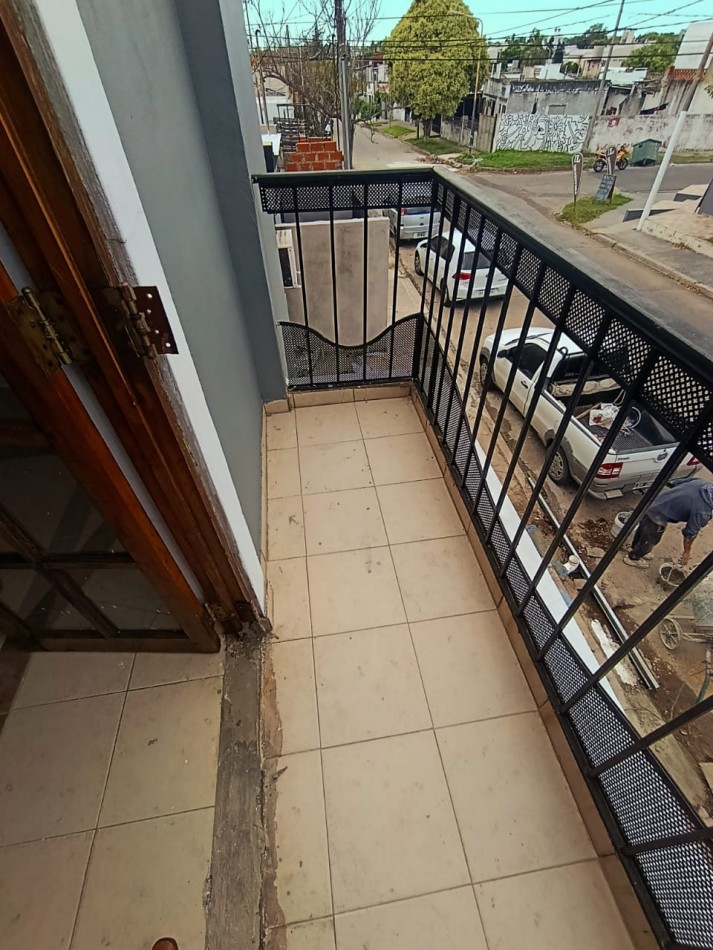Se alquila duplex excelente ubicacion 