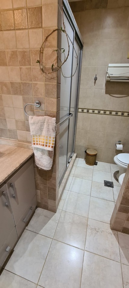 En venta  hermosa casa con pileta en predio zona sur 