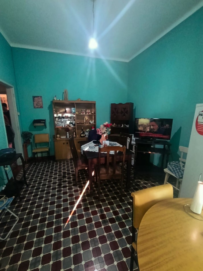 En venta casa 2 dormitorios con gran terreno 