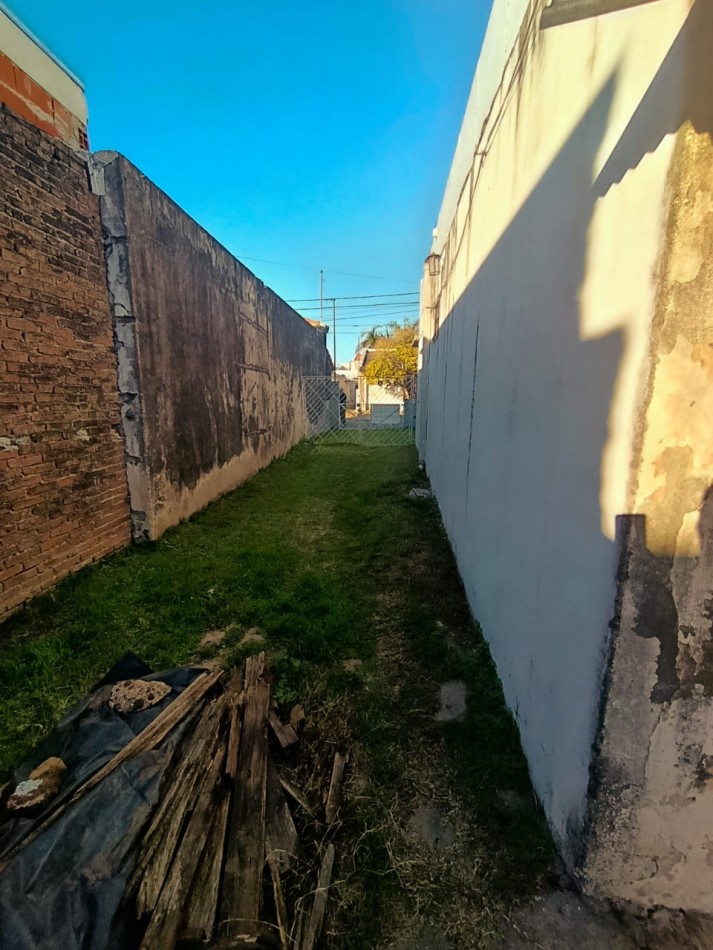 En venta casa 2 dormitorios con gran terreno 