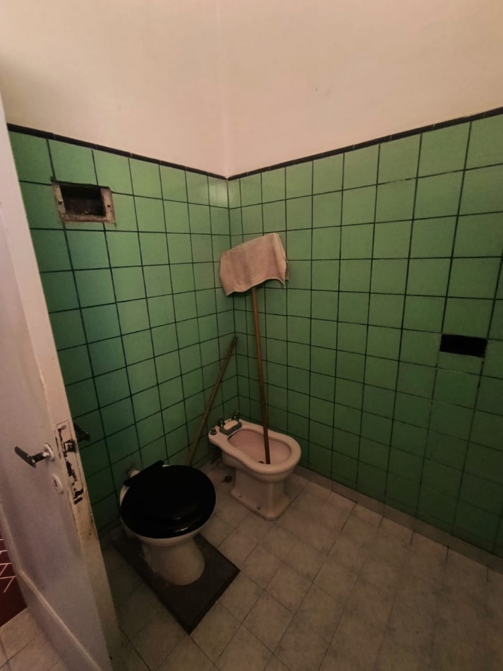 En venta casa 2 dormitorios con gran terreno 