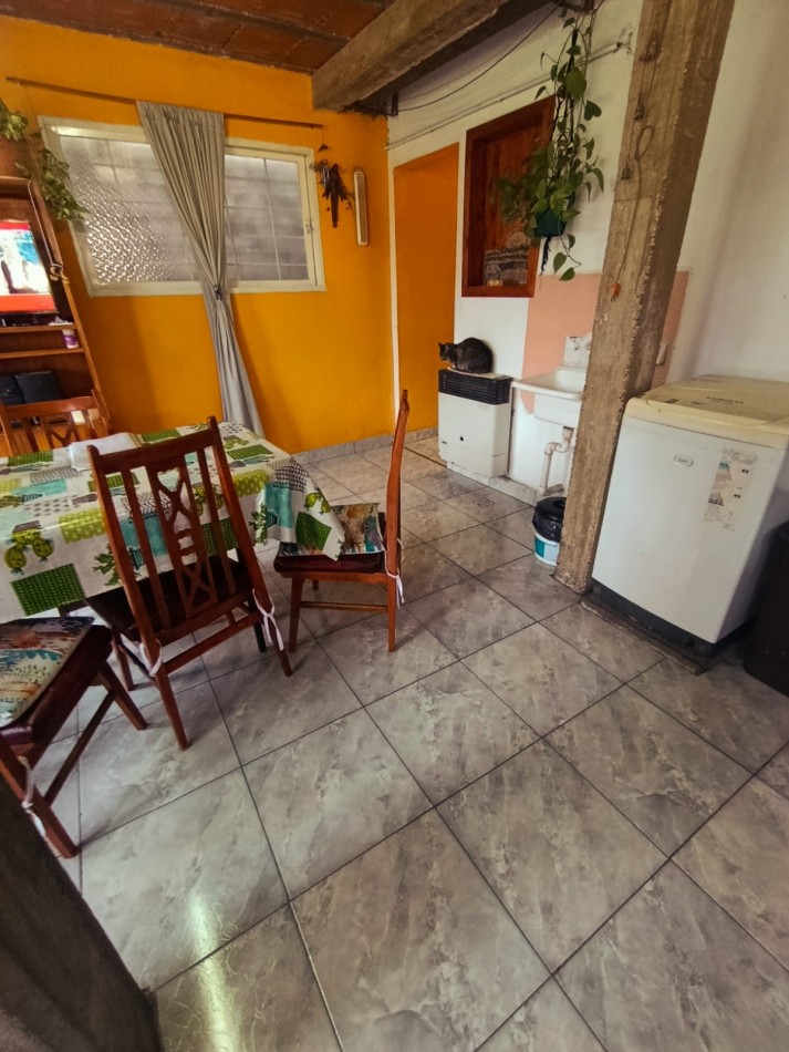 En venta hermosa casa de 3 dormitorios mas salon 