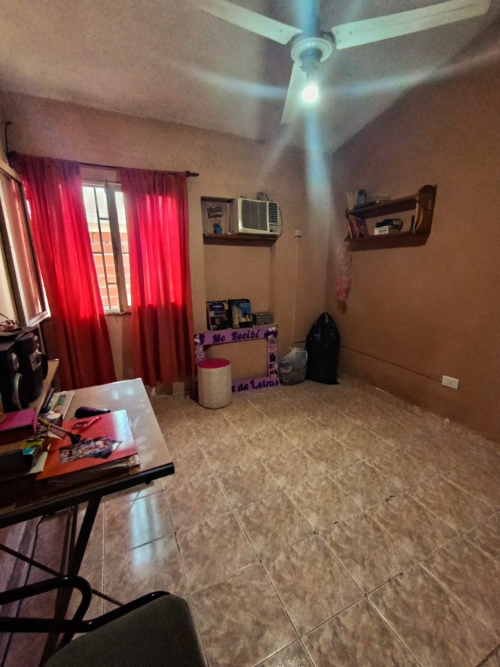 En venta hermosa casa de 3 dormitorios mas salon 