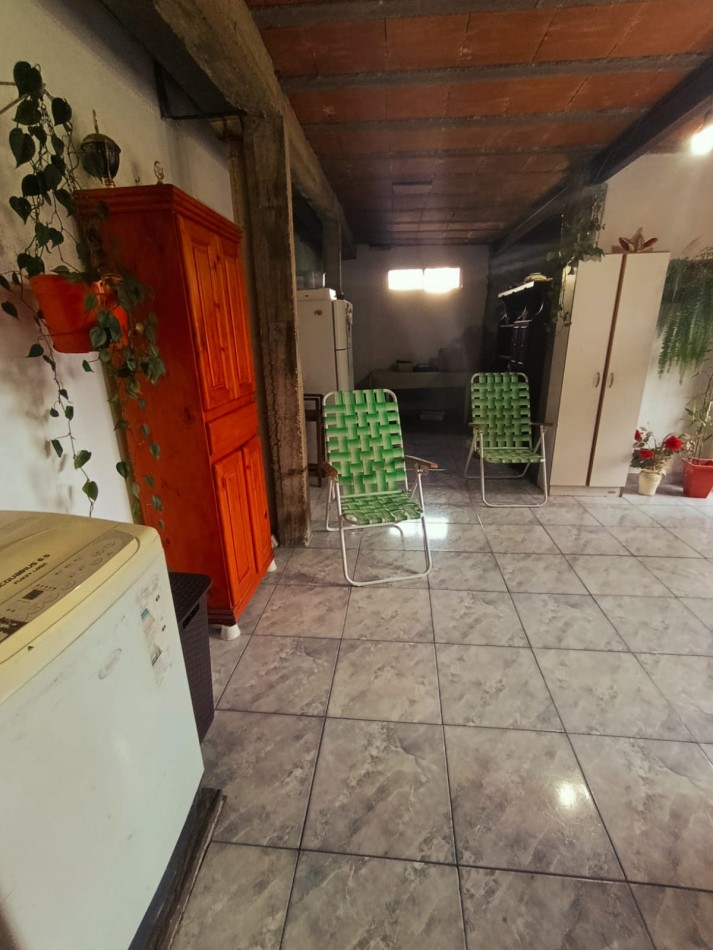 En venta hermosa casa de 3 dormitorios mas salon 