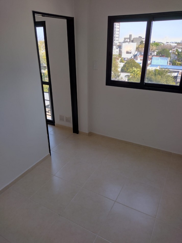 En venta departamento 1 dormitorio zona Saenz Peña