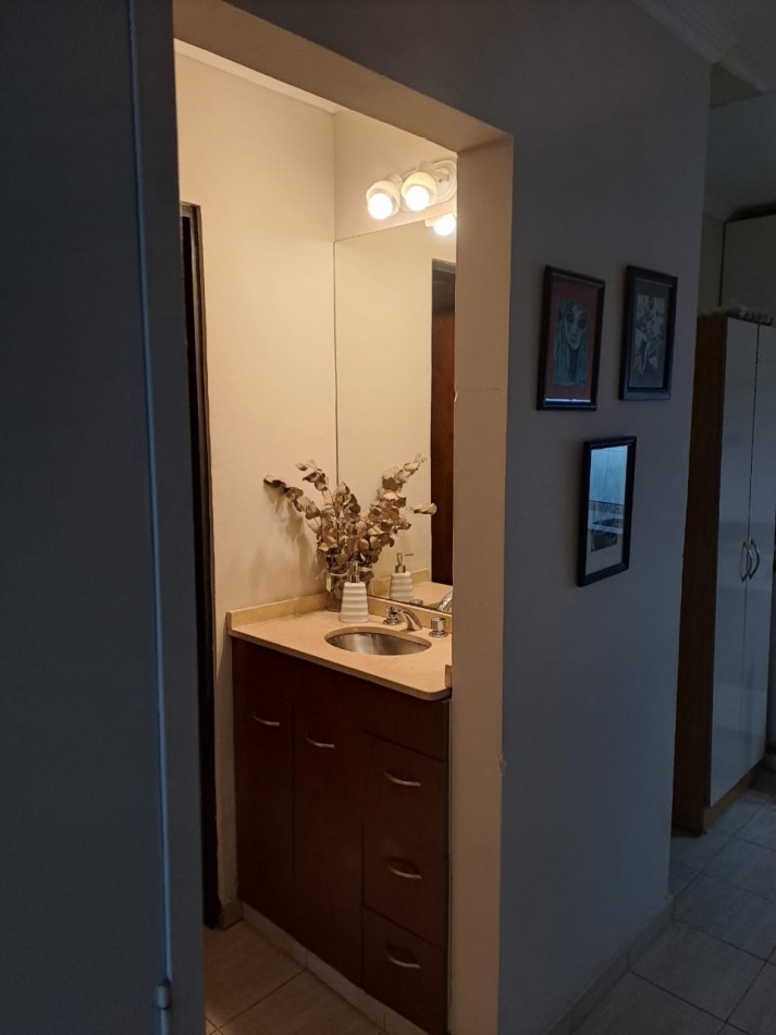 En venta hermoso y amplio departamento 1 dormitorio pleno centro 