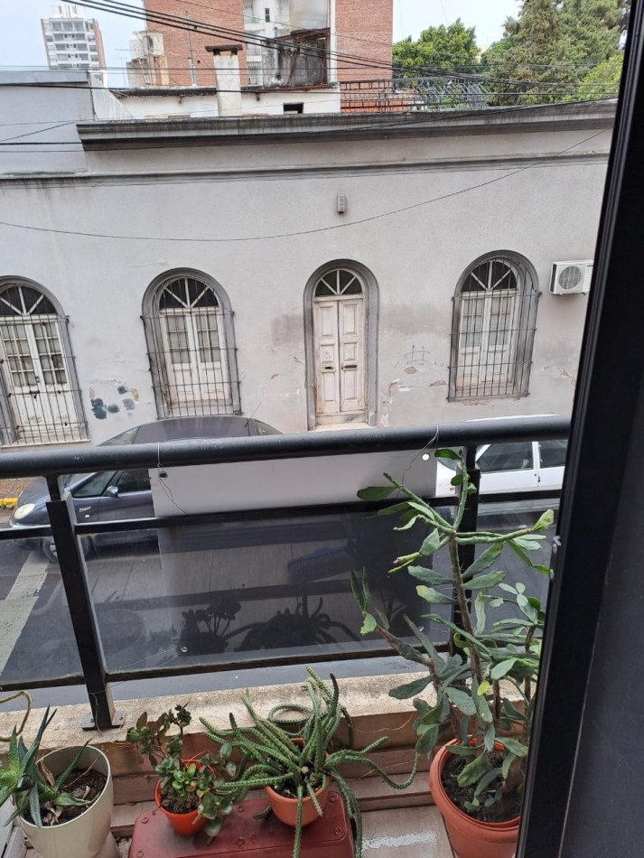 En venta hermoso y amplio departamento 1 dormitorio pleno centro 