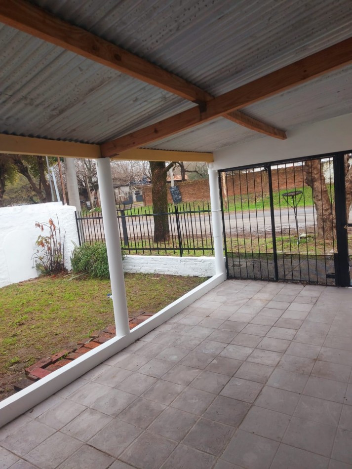Amplia casa en venta Zona Almafuerte.