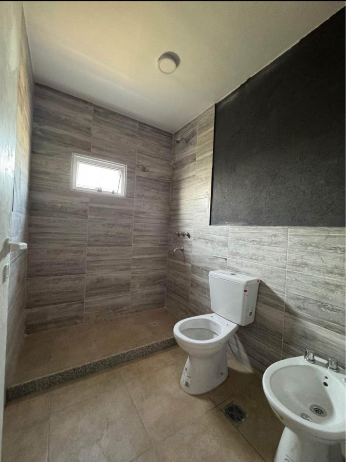 Duplex a Estrenar en complejo cerrado.