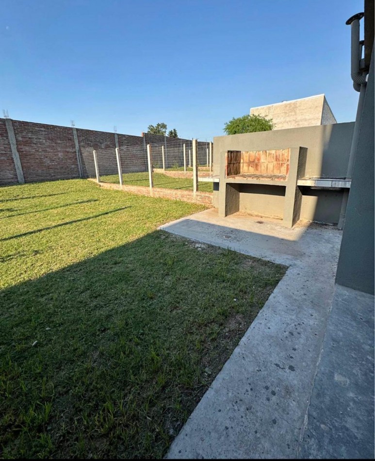 Duplex a Estrenar en complejo cerrado.
