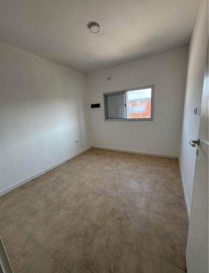Duplex a Estrenar en complejo cerrado.