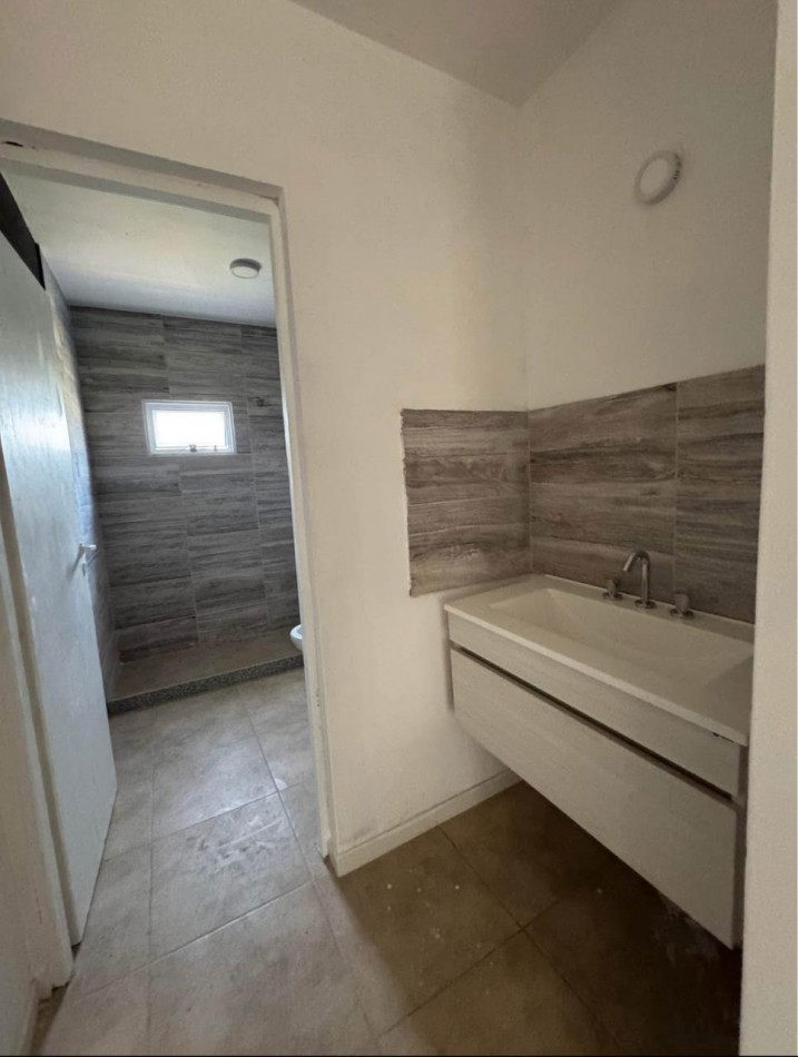 Duplex a Estrenar en complejo cerrado.