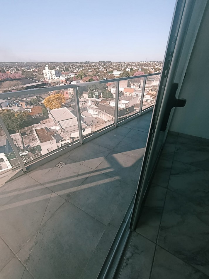 Semipiso a estrenar.