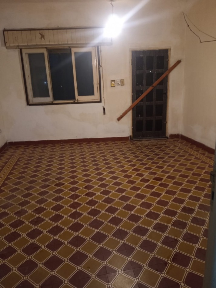 En venta casa con local comercial y departamento 