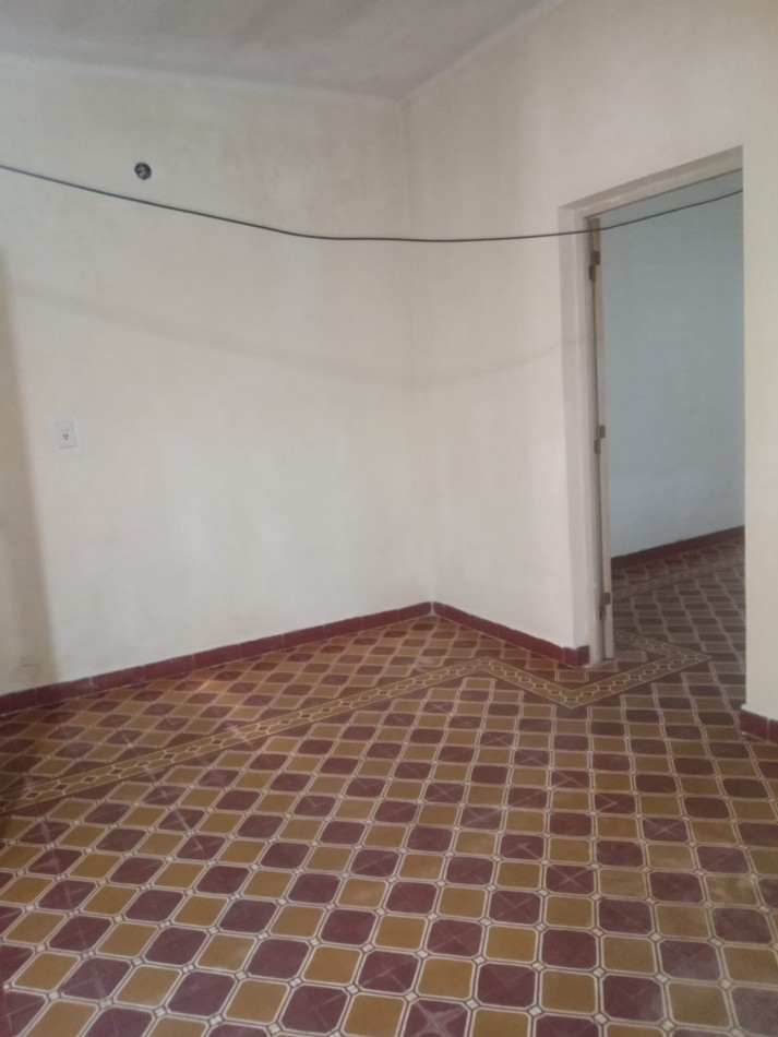 En venta casa con local comercial y departamento 