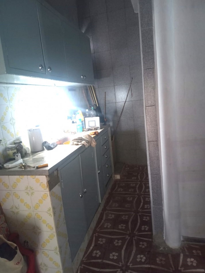 En venta casa con local comercial y departamento 