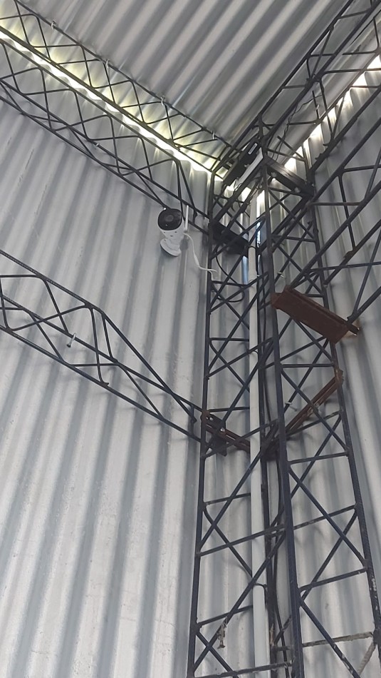 En venta 2 galpones nuevos. 