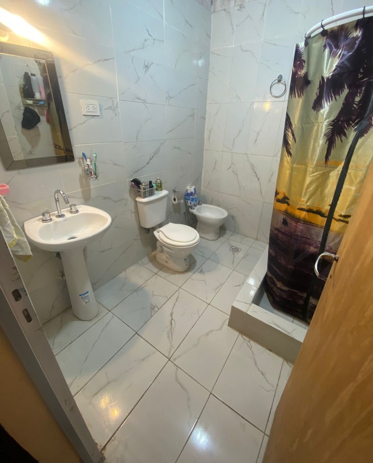 Casa en venta 2 dormitorios refaccionada 