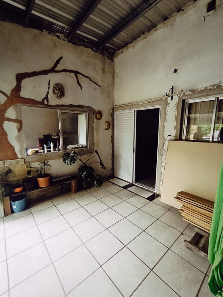 Lote con casa. San Benito