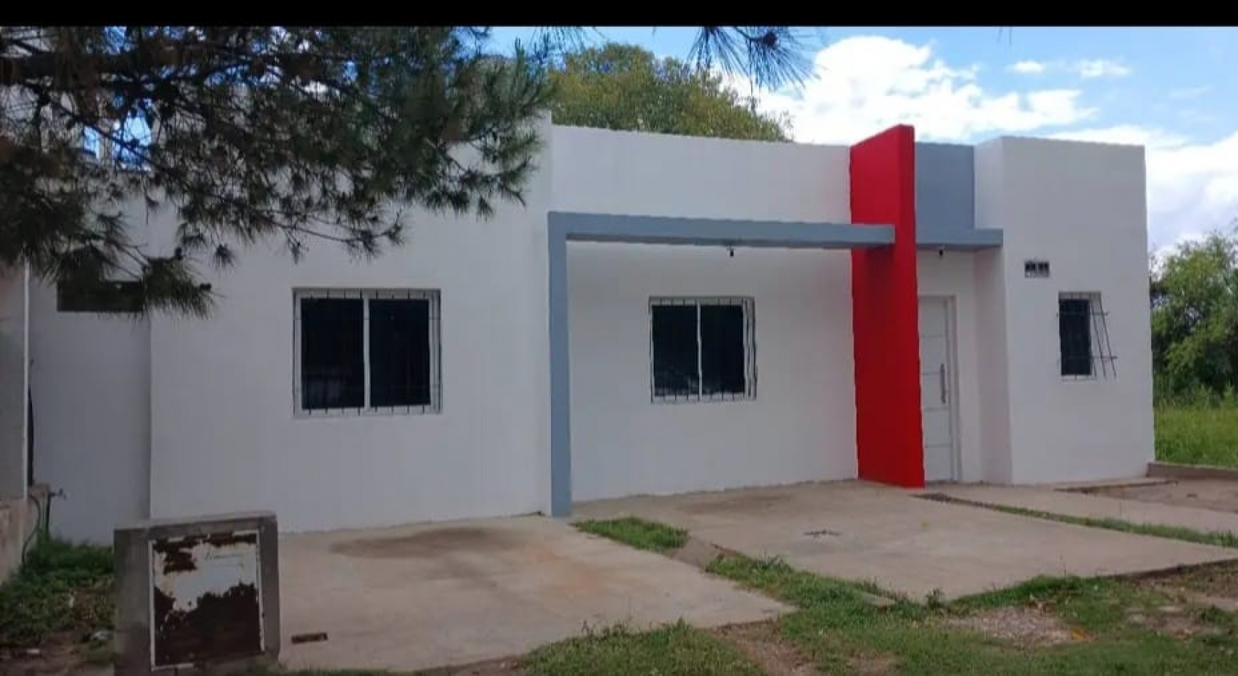 Amplia y moderna casa en calle Garrigo.