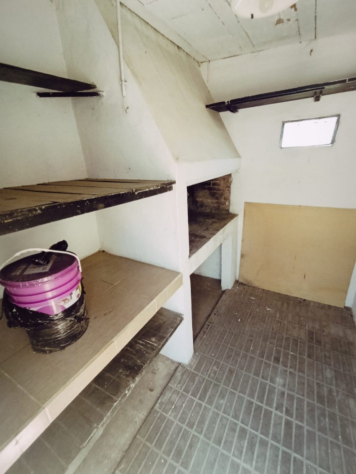 Amplia casa en venta Perfecto Estado.