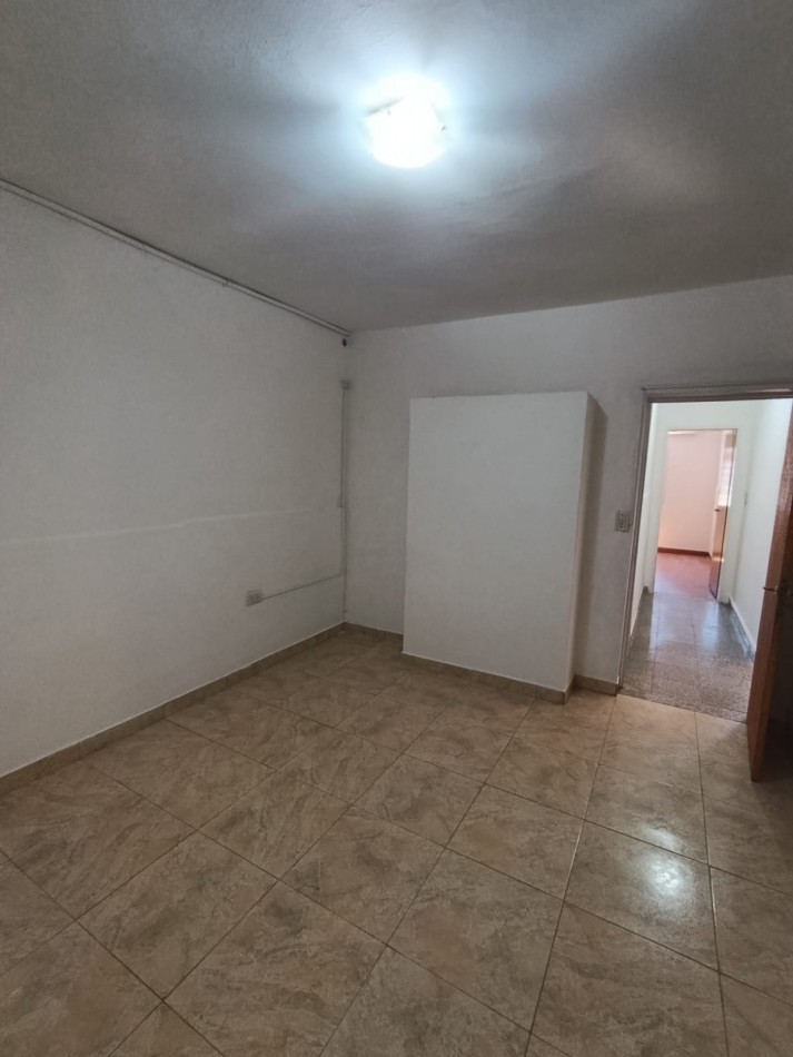 Amplia casa en venta Perfecto Estado.