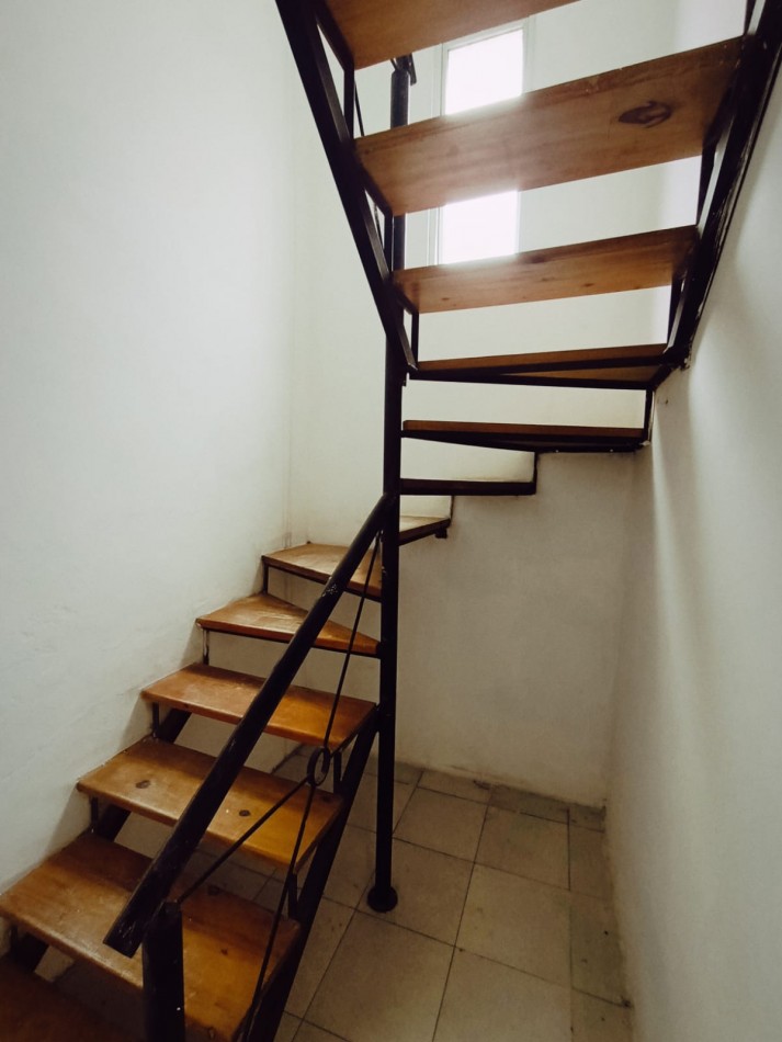 Amplia casa en Complejo  Zona Toma.