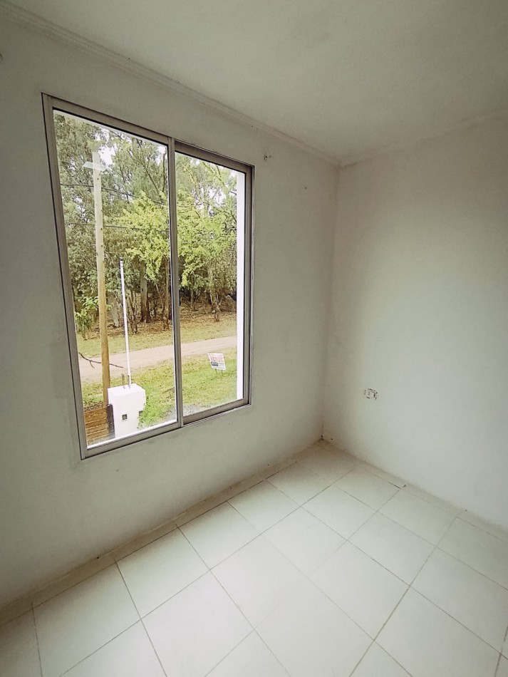 Amplia casa en Complejo  Zona Toma.