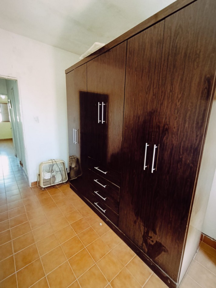 Duplex Amplio a metros de Av. Ramirez. EN VENTA