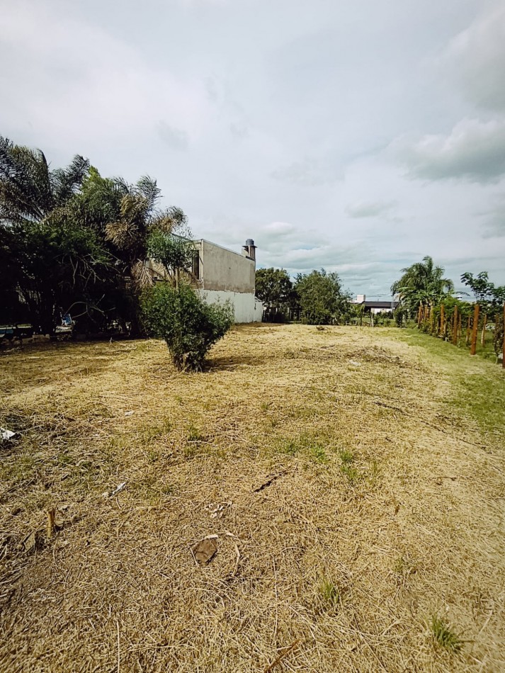 En venta hermoso terreno de 450 metros zona quintas Sauce Montrull