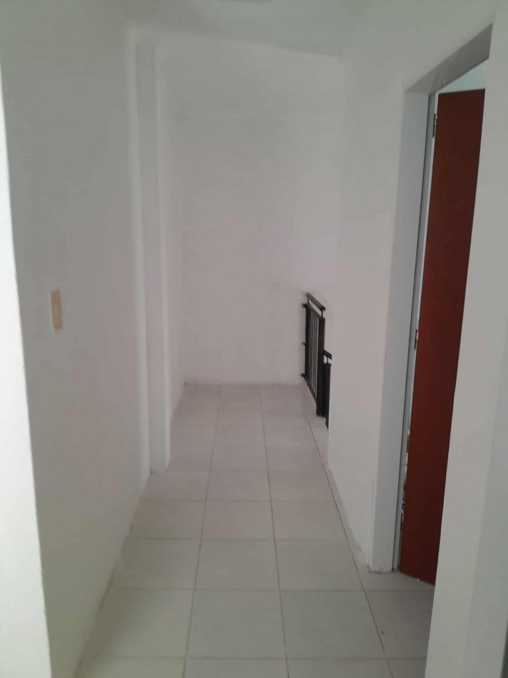 Amplia casa en Complejo  Zona Toma.