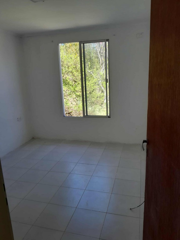 Amplia casa en Complejo  Zona Toma.