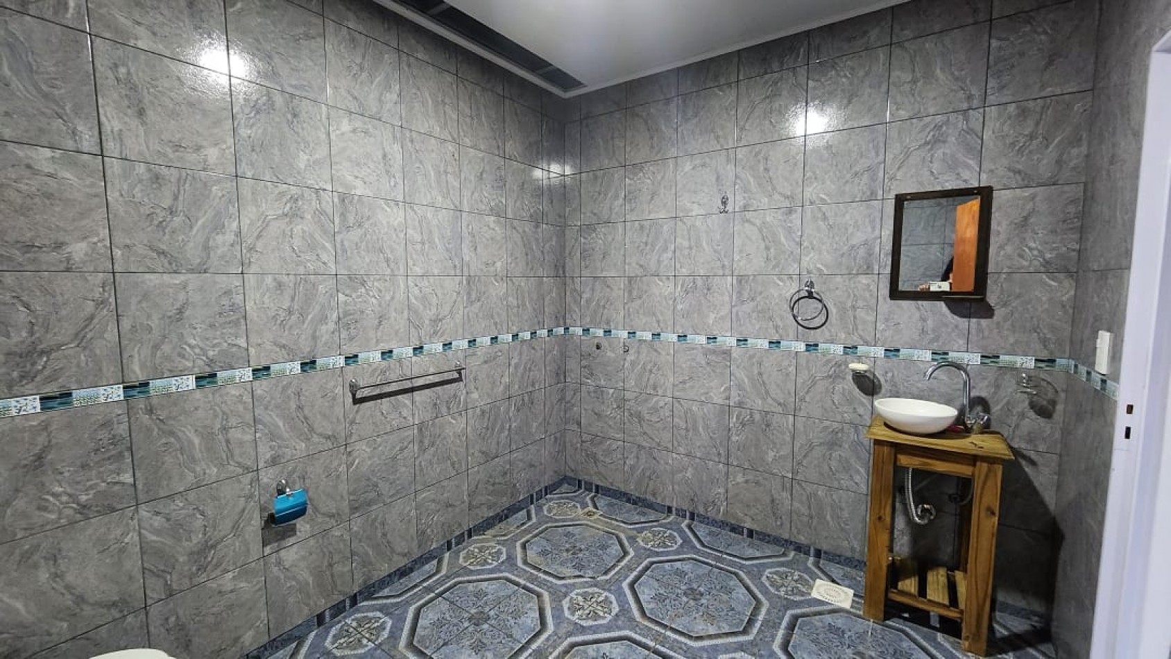 VENTA  CASA UNICA  ESTRENAR EN COLONIA AVELLANEDA