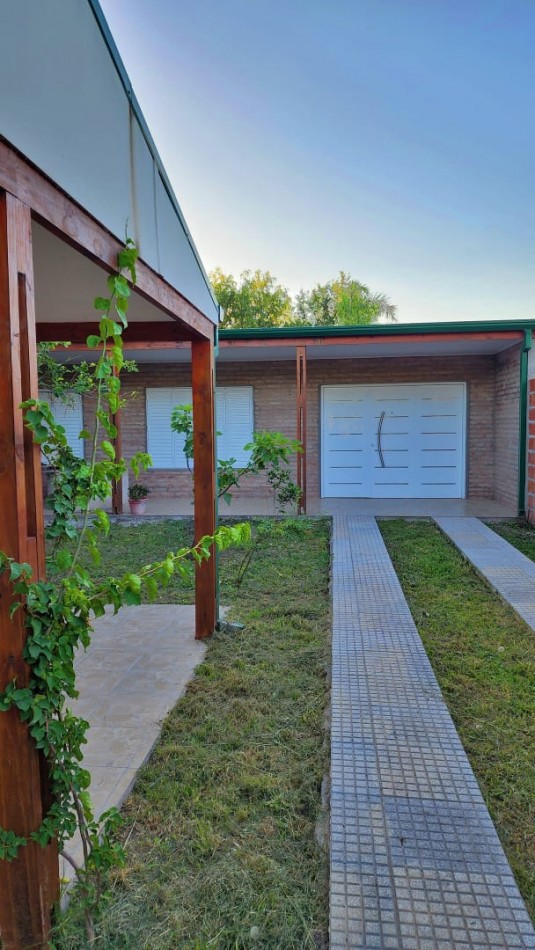 VENTA  CASA UNICA  ESTRENAR EN COLONIA AVELLANEDA