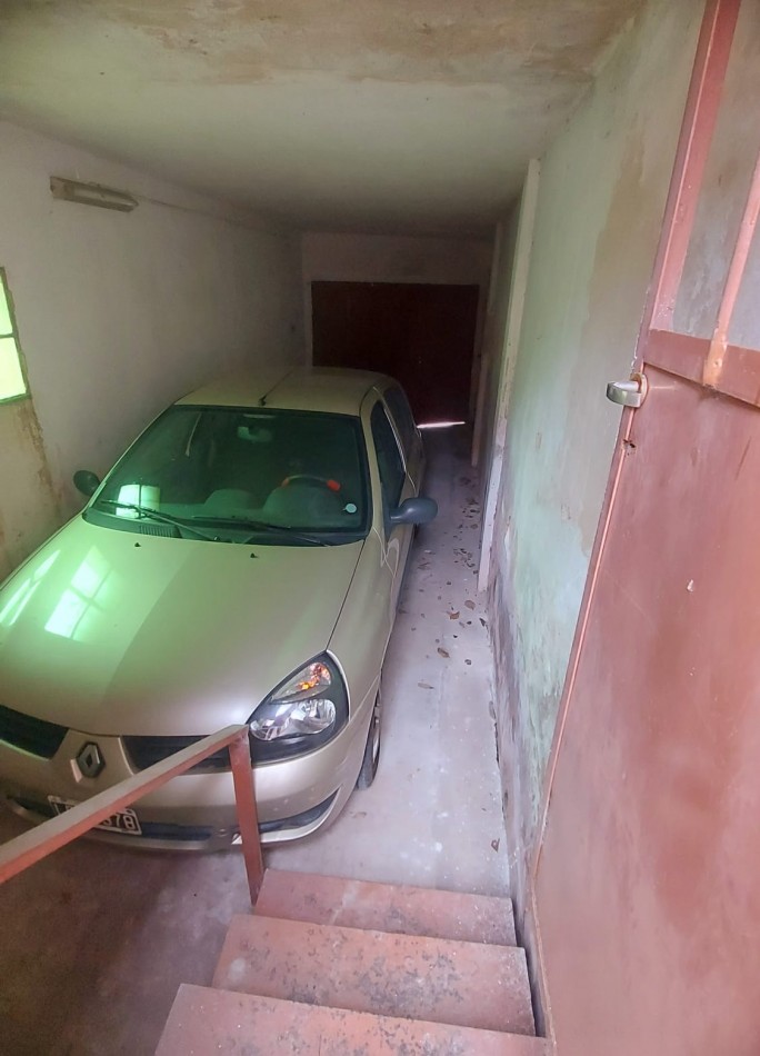 Propiedad en gran terreno para remodelar o Proyecto.