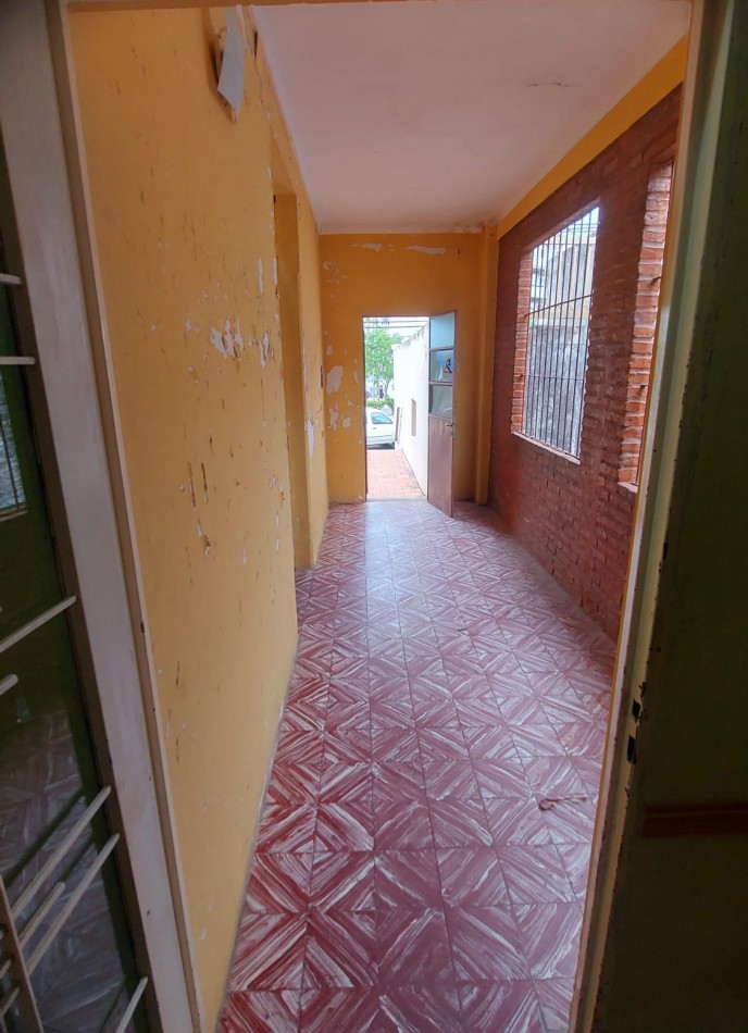 Propiedad en gran terreno para remodelar o Proyecto.