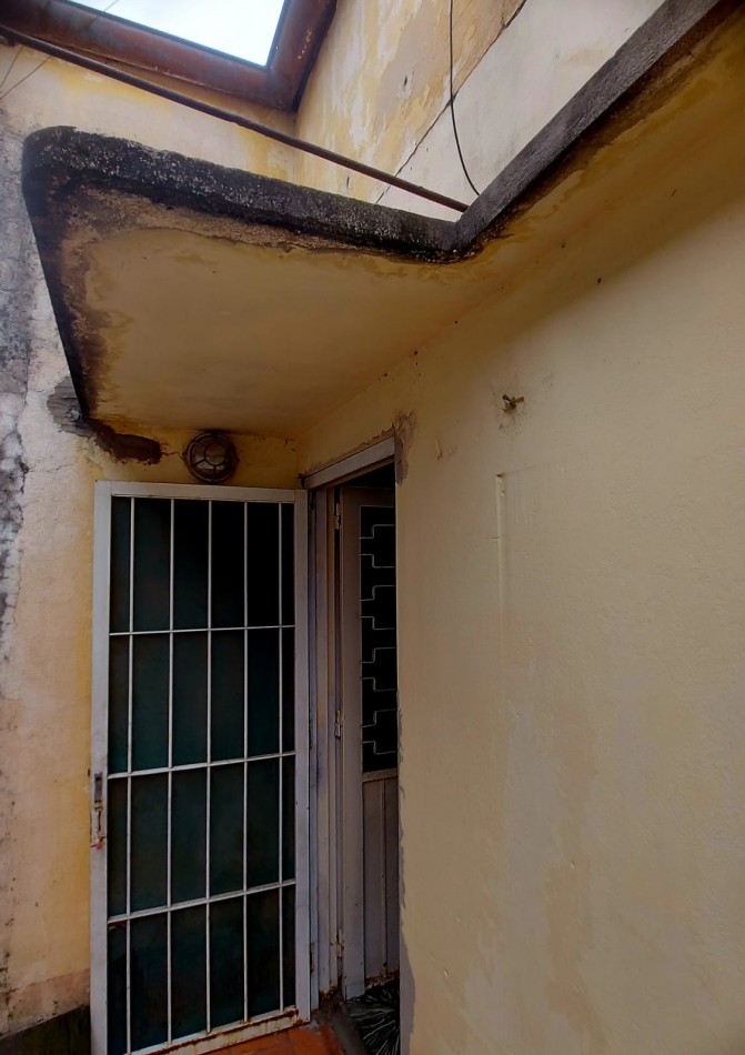 Propiedad en gran terreno para remodelar o Proyecto.