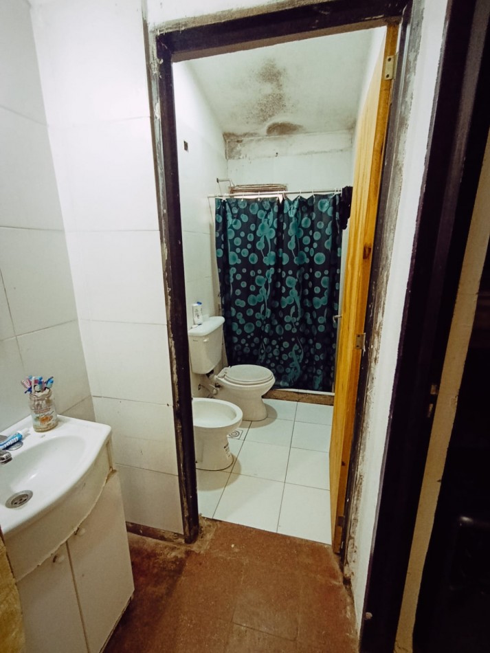 en venta casa dos habitaciones Barrio Parana 14 