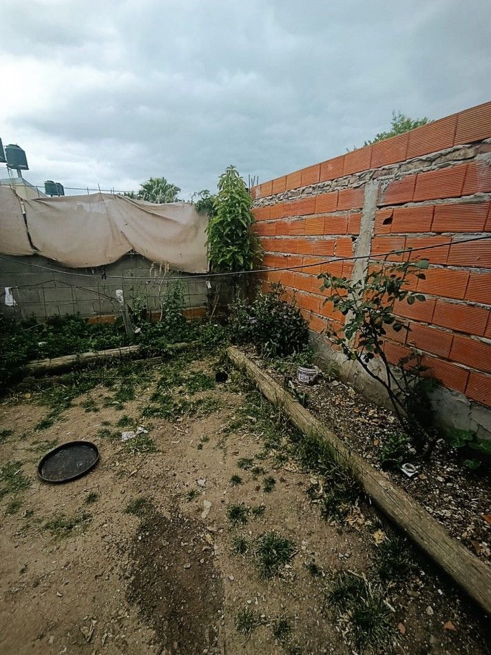 En venta casa 3 dormitorios Colonia Avellaneda 