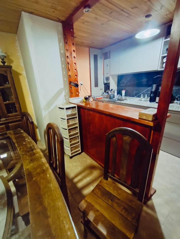 En venta exclusiva y exquisita casa de 3 dormitorios con pileta zona Brown y Grella 