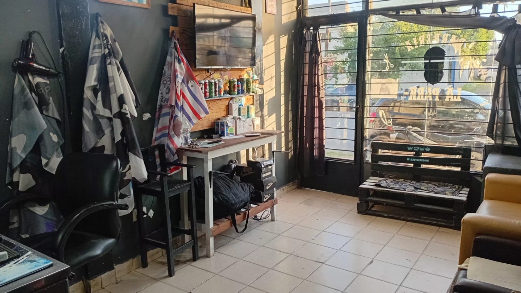 Local en venta en calle Galan a metros de Ejercito 