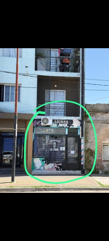 Local en venta en calle Galan a metros de Ejercito 