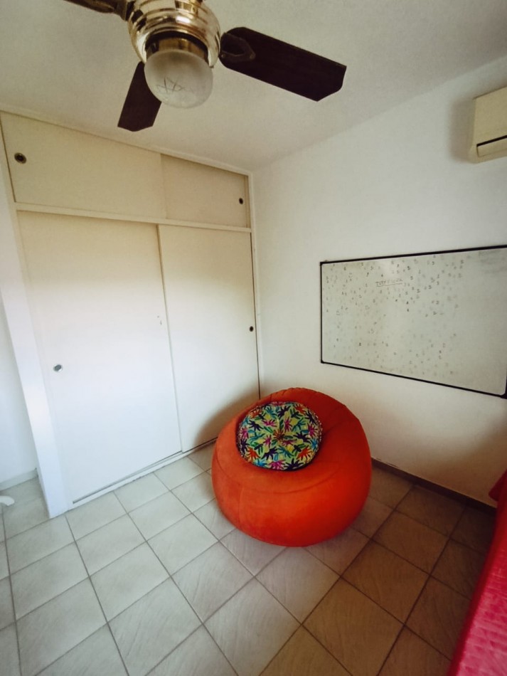  Casa en esquina con pileta y quincho - Zona Escuela de Policia, Parana 