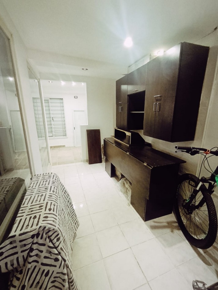  Casa en esquina con pileta y quincho - Zona Escuela de Policia, Parana 