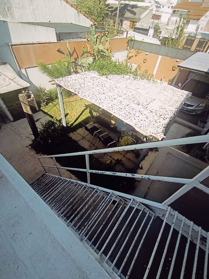  Casa en esquina con pileta y quincho - Zona Escuela de Policia, Parana 