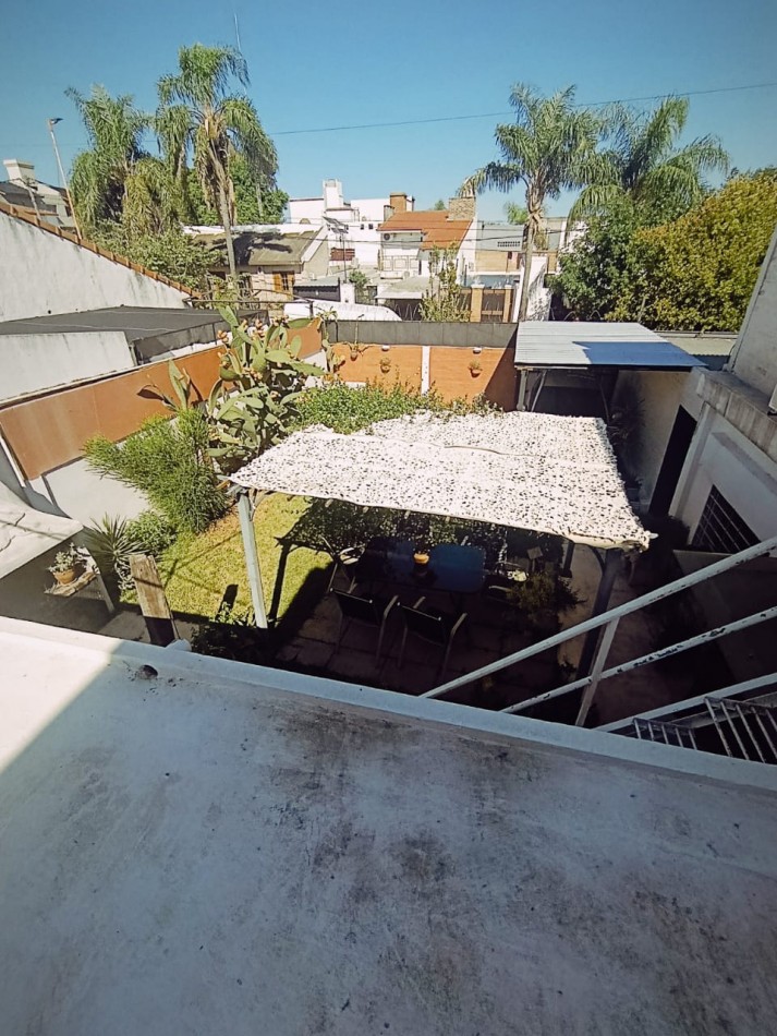  Casa en esquina con pileta y quincho - Zona Escuela de Policia, Parana 